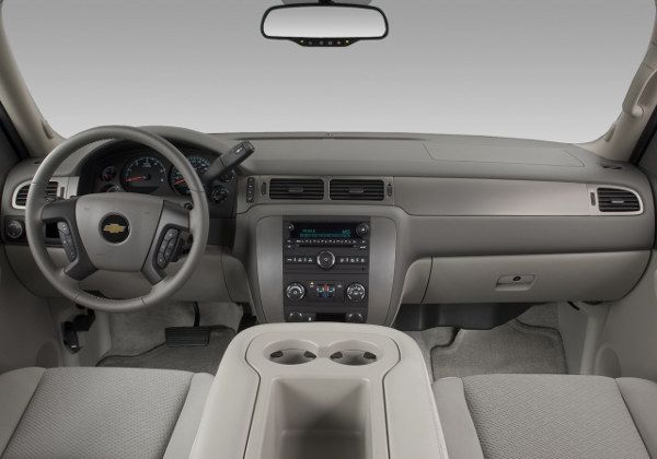 Chevrolet Suburban -  