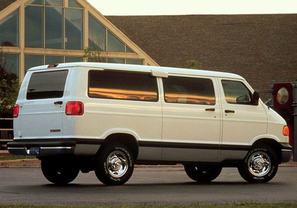 Dodge Ram Van - каталог автомобилей