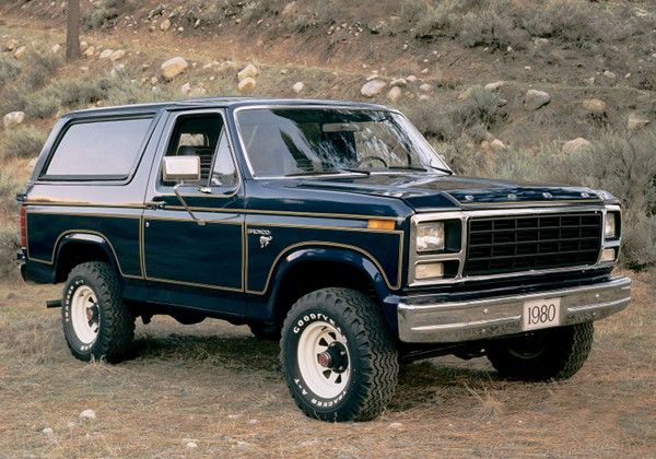 Ford Bronco - каталог автомобилей