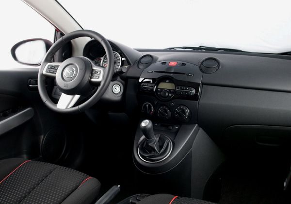 Mazda 2 - цена, комплектации