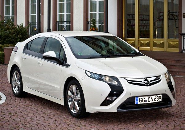 Opel Ampera -  