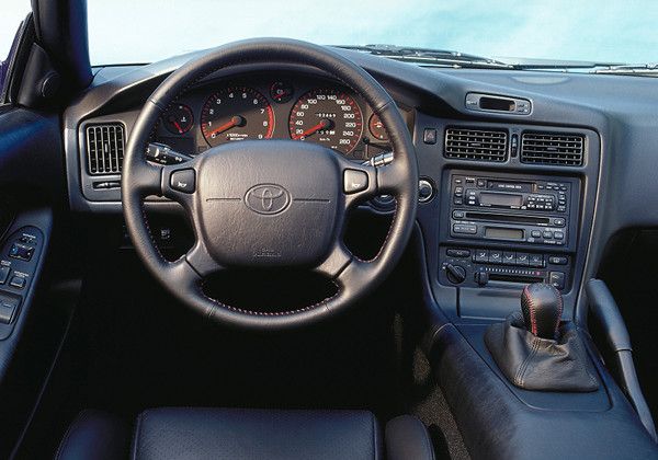Toyota MR2 -  