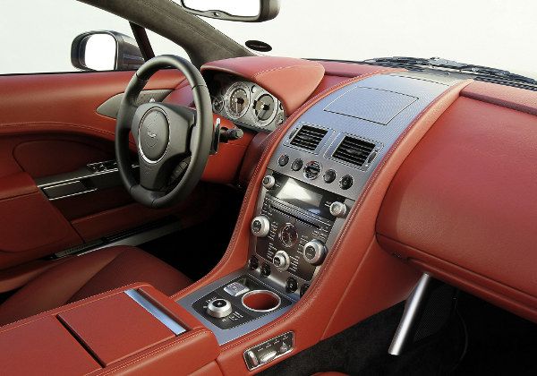 Aston Martin Rapide - цена, комплектации