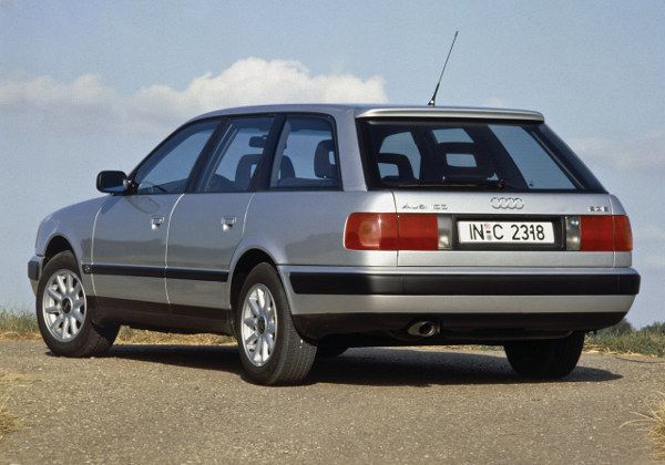 Audi 100 - каталог автомобилей