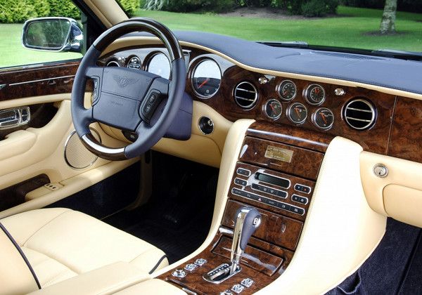 Bentley Arnage - каталог автомобилей