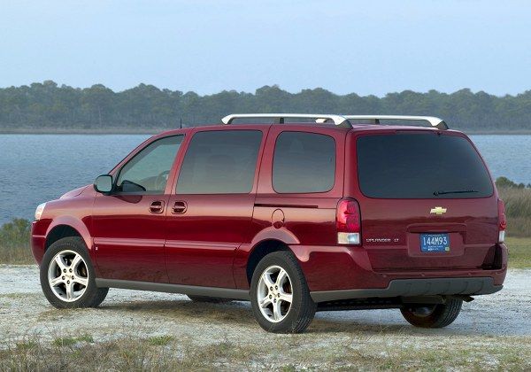 Chevrolet Uplander - каталог автомобилей