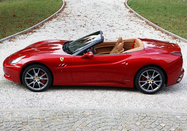 Ferrari California - цена, комплектации