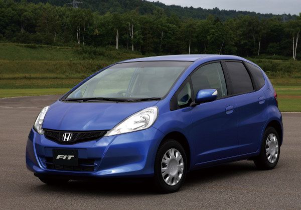Honda Fit - каталог автомобилей