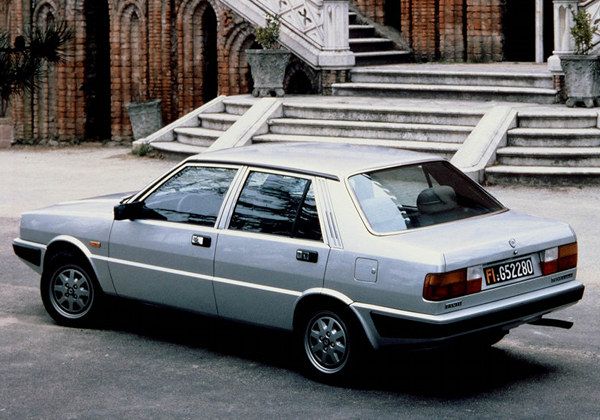 Lancia Prisma - каталог автомобилей