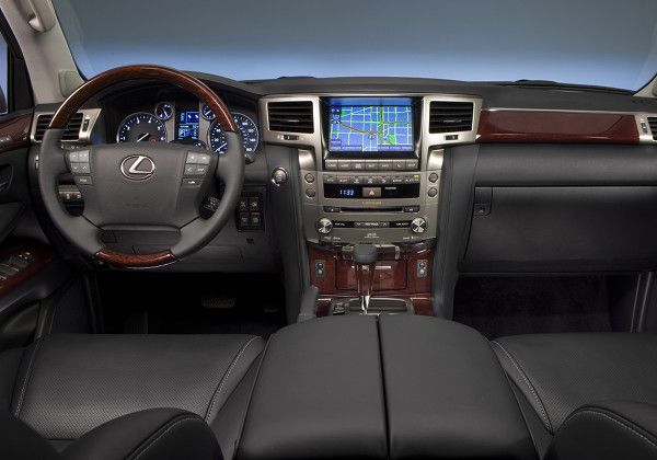 Lexus LX - цена, комплектации