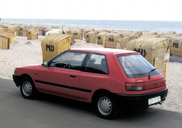 Mazda 323 - каталог автомобилей