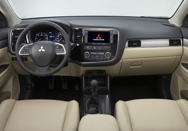 Mitsubishi Outlander - цена, комплектации