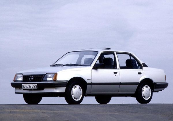 Opel Ascona - каталог автомобилей