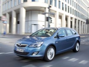Российские Opel Astra получили новые турбомоторы