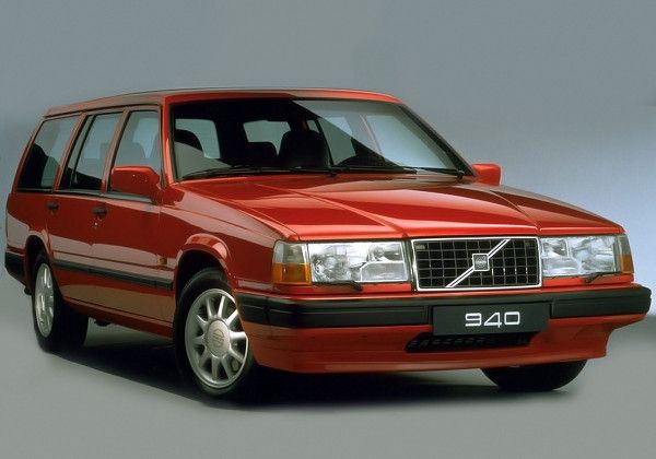 Volvo 940 - каталог автомобилей